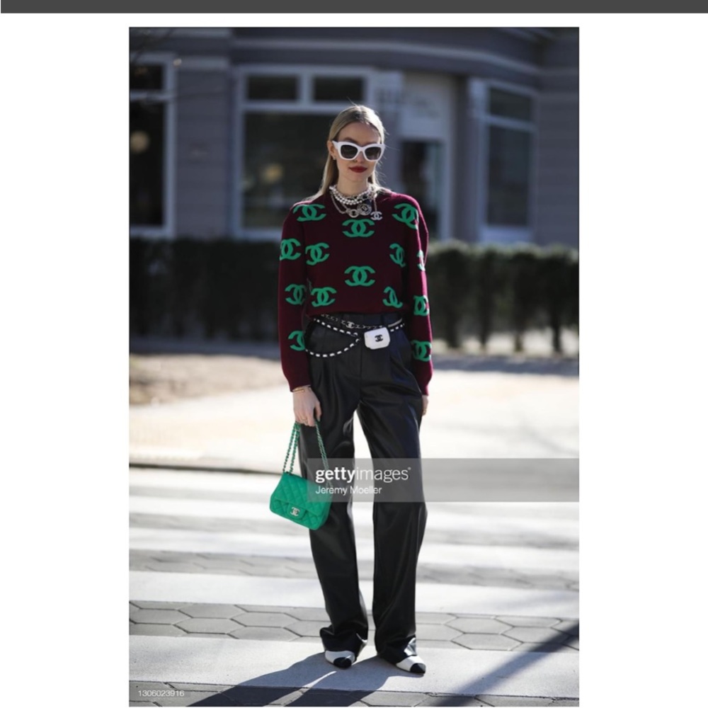 Authentic Chanel Sweater Rare - Picture 7 of 15